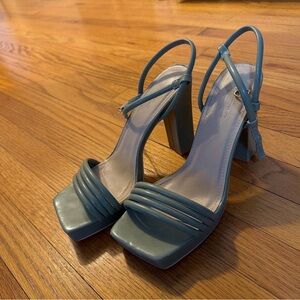 Chic Blue Block Heel Sandals